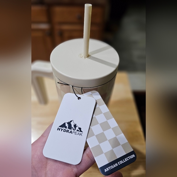 Hydrapeak Insulated 40 oz Voyager Tumbler with Straw Checkered Cream NWT - Picture 4 of 10